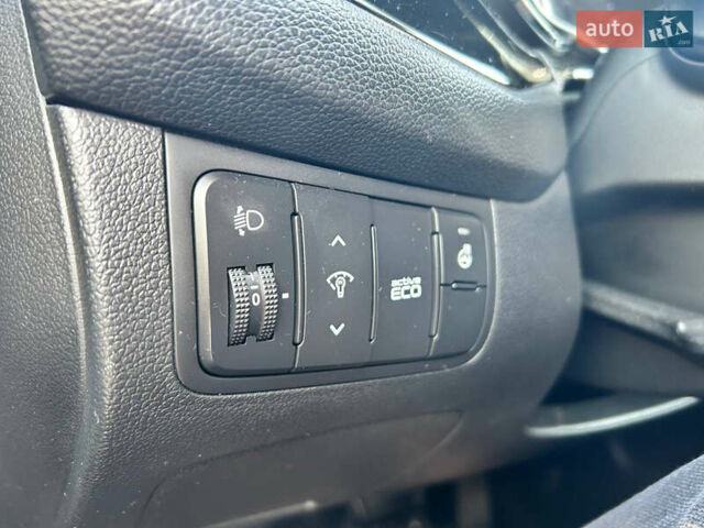 Киа Сид, объемом двигателя 1.58 л и пробегом 280 тыс. км за 11900 $, фото 5 на Automoto.ua