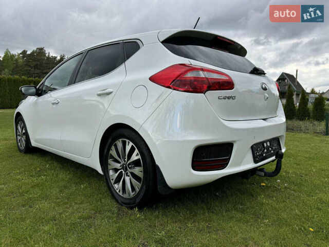 Киа Сид, объемом двигателя 1 л и пробегом 94 тыс. км за 9700 $, фото 2 на Automoto.ua
