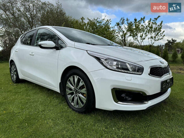 Киа Сид, объемом двигателя 1 л и пробегом 94 тыс. км за 9700 $, фото 4 на Automoto.ua