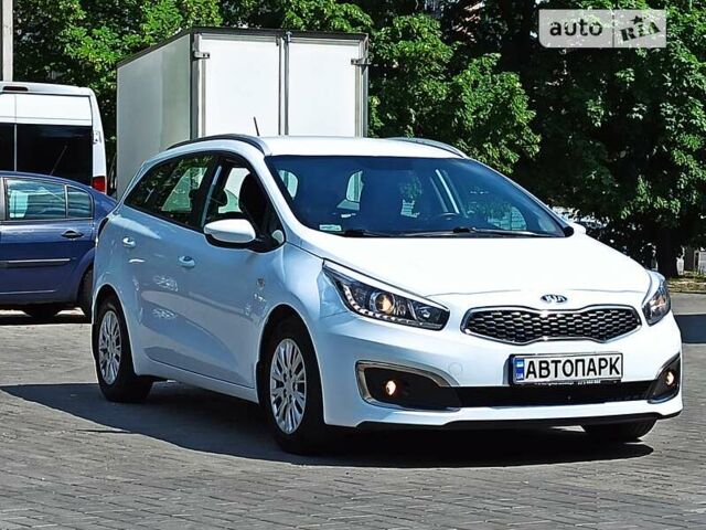 Киа Сид, объемом двигателя 1.6 л и пробегом 201 тыс. км за 12450 $, фото 4 на Automoto.ua