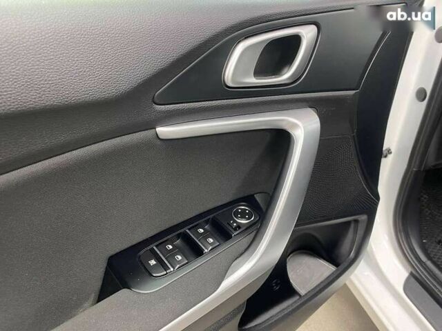 Киа Сид, объемом двигателя 1.6 л и пробегом 57 тыс. км за 17990 $, фото 15 на Automoto.ua