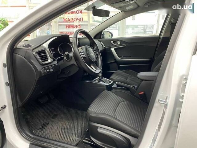 Киа Сид, объемом двигателя 1.6 л и пробегом 57 тыс. км за 17990 $, фото 16 на Automoto.ua