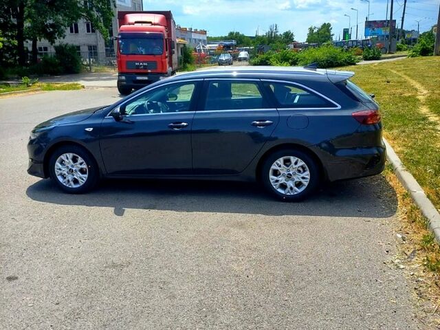 Киа Сид, объемом двигателя 1.6 л и пробегом 0 тыс. км за 18000 $, фото 1 на Automoto.ua