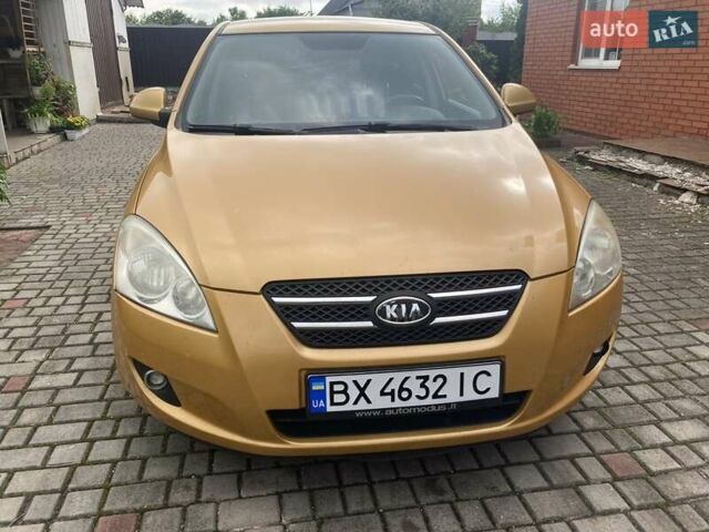 Киа Сид 2007 в Хмельницком на Automoto.ua Желтый Киа Сид, объемом двигателя 1.59 л и пробегом 198 тыс. км за 4000 $, фото 7 на Automoto.ua