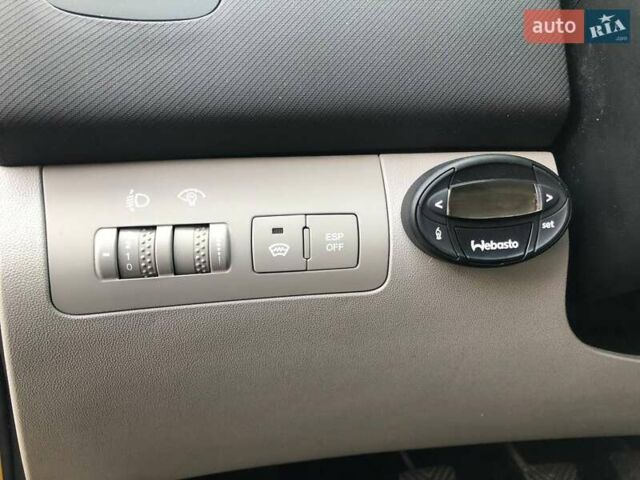 Желтый Киа Сид, объемом двигателя 2 л и пробегом 139 тыс. км за 6500 $, фото 7 на Automoto.ua