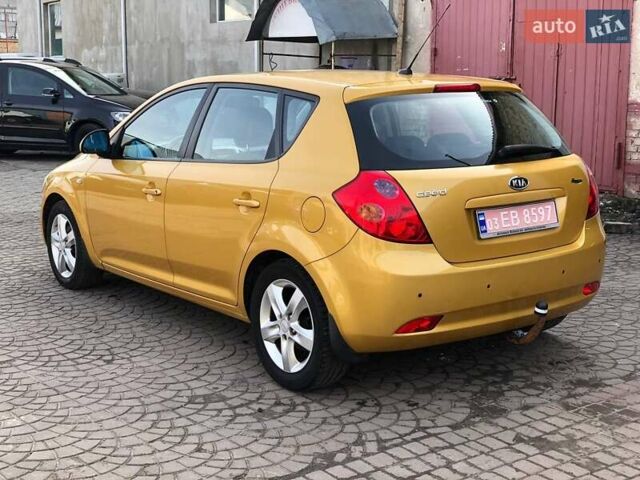 Желтый Киа Сид, объемом двигателя 2 л и пробегом 139 тыс. км за 6500 $, фото 3 на Automoto.ua