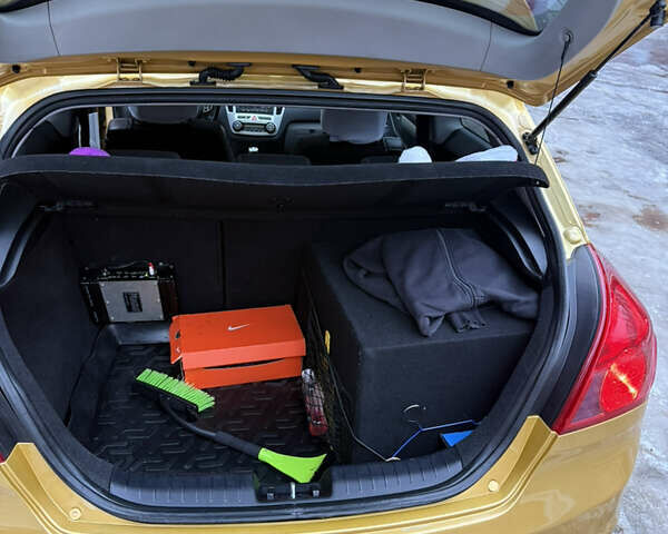 Жовтий Кіа Сід, об'ємом двигуна 1.6 л та пробігом 108 тис. км за 6000 $, фото 9 на Automoto.ua