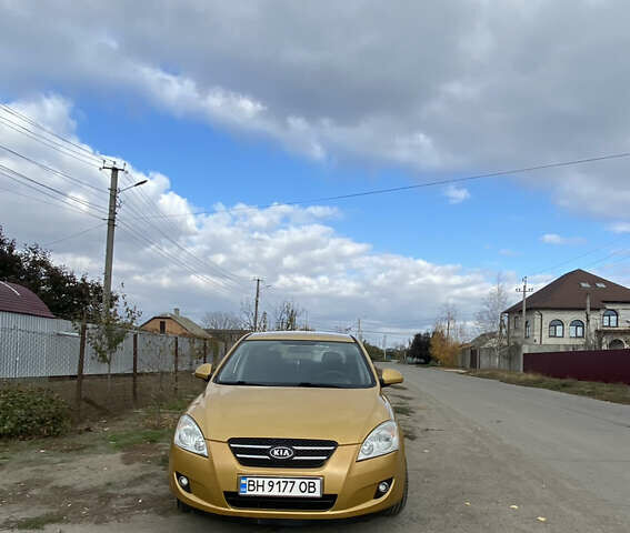 Желтый Киа Сид, объемом двигателя 1.59 л и пробегом 155 тыс. км за 5300 $, фото 2 на Automoto.ua