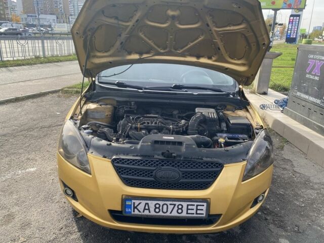 Желтый Киа Сид, объемом двигателя 1.4 л и пробегом 360 тыс. км за 3700 $, фото 13 на Automoto.ua