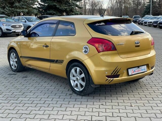 Жовтий Кіа Сід, об'ємом двигуна 1.4 л та пробігом 258 тис. км за 5400 $, фото 3 на Automoto.ua