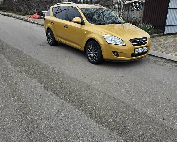 Желтый Киа Сид, объемом двигателя 1.58 л и пробегом 270 тыс. км за 5300 $, фото 1 на Automoto.ua