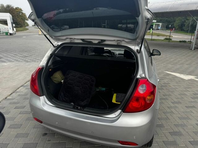 Серый Киа Сид, объемом двигателя 1.6 л и пробегом 230 тыс. км за 4900 $, фото 13 на Automoto.ua