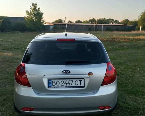 Серый Киа Сид, объемом двигателя 1.59 л и пробегом 235 тыс. км за 5400 $, фото 5 на Automoto.ua