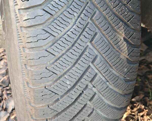 Серый Киа Сид, объемом двигателя 1.98 л и пробегом 212 тыс. км за 2500 $, фото 2 на Automoto.ua