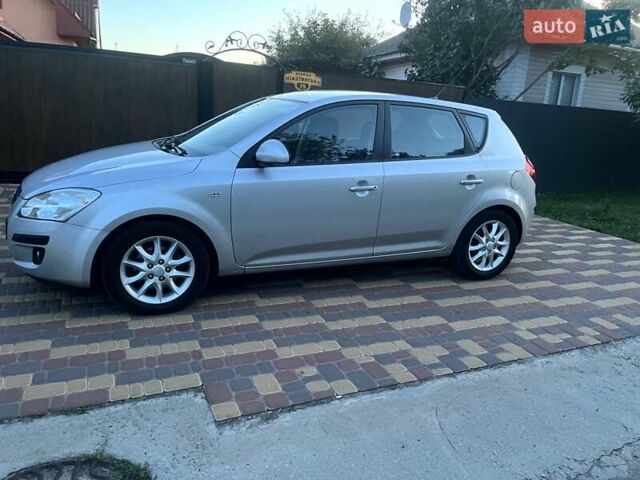 Киа Сид 2007 в Нежине на Automoto.ua Серый Киа Сид, объемом двигателя 2 л и пробегом 136 тыс. км за 7250 $, фото 10 на Automoto.ua