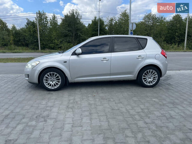 Серый Киа Сид, объемом двигателя 1.6 л и пробегом 222 тыс. км за 5800 $, фото 8 на Automoto.ua