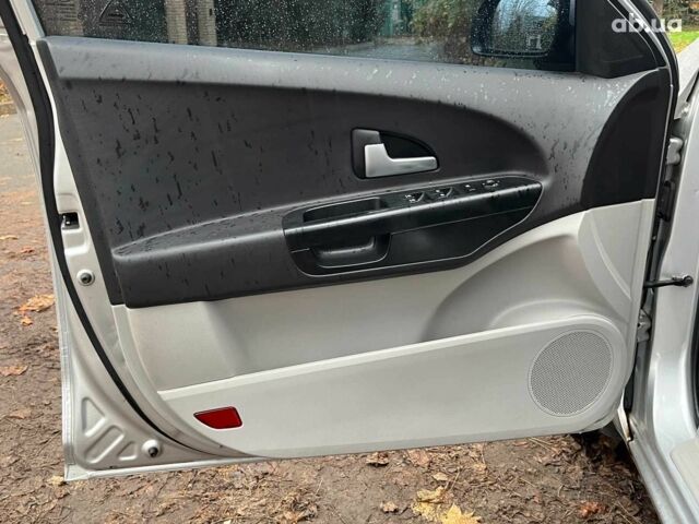 Серый Киа Сид, объемом двигателя 1.6 л и пробегом 227 тыс. км за 5590 $, фото 22 на Automoto.ua