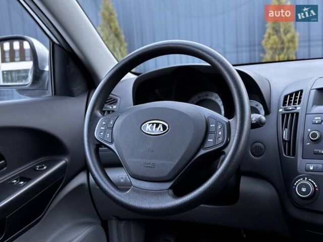 Сірий Кіа Сід, об'ємом двигуна 1.6 л та пробігом 77 тис. км за 7199 $, фото 50 на Automoto.ua