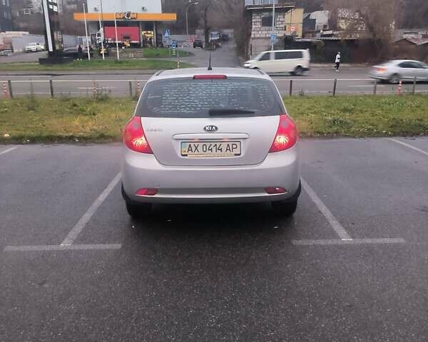 Серый Киа Сид, объемом двигателя 1.6 л и пробегом 228 тыс. км за 5500 $, фото 6 на Automoto.ua