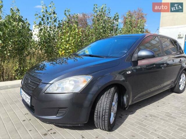 Сірий Кіа Сід, об'ємом двигуна 1.6 л та пробігом 250 тис. км за 5400 $, фото 13 на Automoto.ua