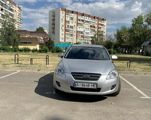 Серый Киа Сид, объемом двигателя 1.59 л и пробегом 226 тыс. км за 5300 $, фото 1 на Automoto.ua