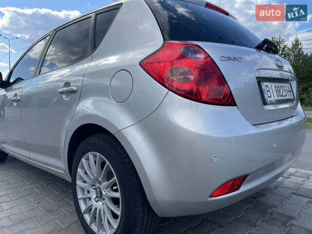 Серый Киа Сид, объемом двигателя 1.6 л и пробегом 222 тыс. км за 5800 $, фото 4 на Automoto.ua