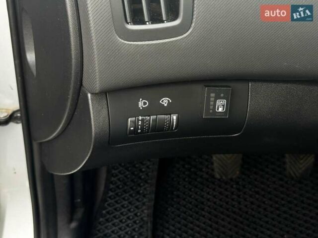 Серый Киа Сид, объемом двигателя 1.6 л и пробегом 230 тыс. км за 4900 $, фото 10 на Automoto.ua