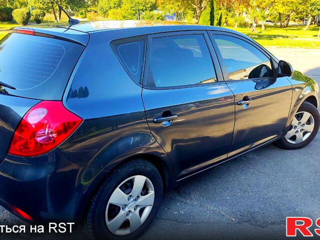 Сірий Кіа Сід, об'ємом двигуна 1.6 л та пробігом 215 тис. км за 5300 $, фото 3 на Automoto.ua
