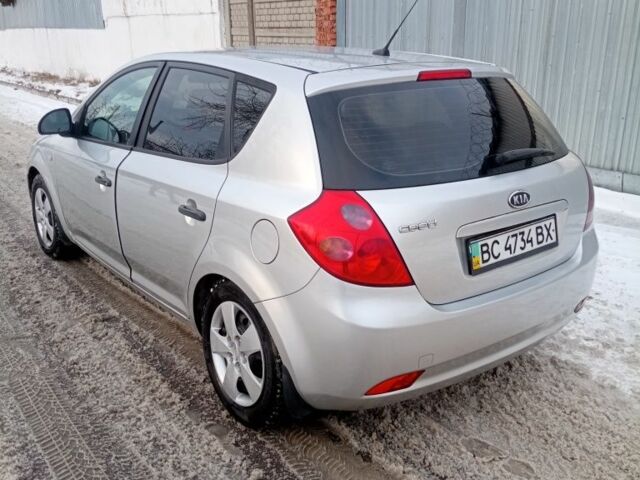 Сірий Кіа Сід, об'ємом двигуна 1.4 л та пробігом 225 тис. км за 3800 $, фото 3 на Automoto.ua