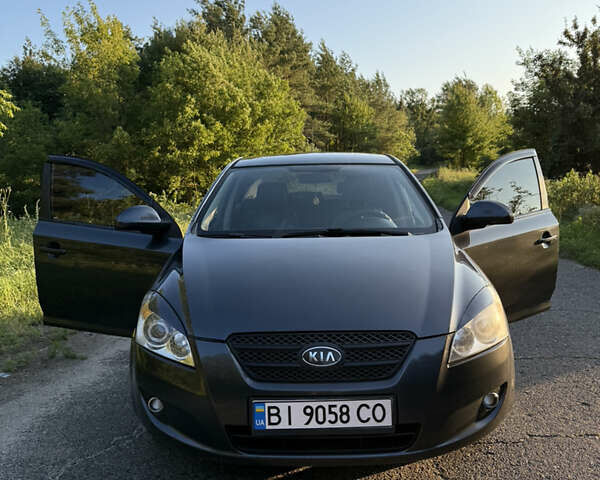 Сірий Кіа Сід, об'ємом двигуна 1.98 л та пробігом 207 тис. км за 6600 $, фото 2 на Automoto.ua