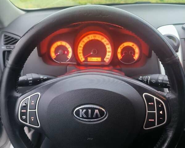 Серый Киа Сид, объемом двигателя 1.6 л и пробегом 228 тыс. км за 5500 $, фото 10 на Automoto.ua