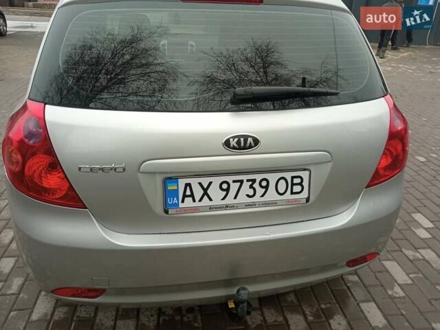 Серый Киа Сид, объемом двигателя 1.6 л и пробегом 147 тыс. км за 5800 $, фото 7 на Automoto.ua