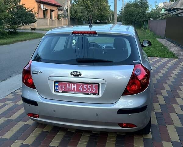 Серый Киа Сид, объемом двигателя 2 л и пробегом 136 тыс. км за 7250 $, фото 4 на Automoto.ua