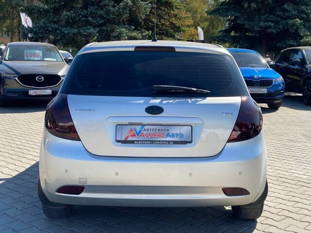 Серый Киа Сид, объемом двигателя 1.6 л и пробегом 244 тыс. км за 5700 $, фото 5 на Automoto.ua