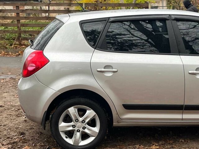Серый Киа Сид, объемом двигателя 1.6 л и пробегом 227 тыс. км за 5590 $, фото 9 на Automoto.ua