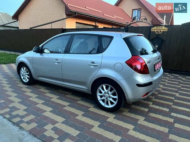 Серый Киа Сид, объемом двигателя 2 л и пробегом 136 тыс. км за 7250 $, фото 6 на Automoto.ua