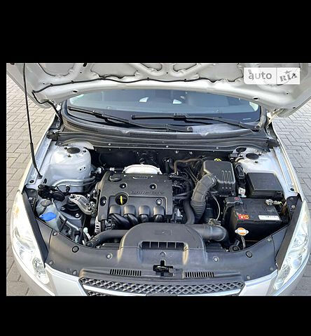 Сірий Кіа Сід, об'ємом двигуна 1.6 л та пробігом 185 тис. км за 6500 $, фото 4 на Automoto.ua