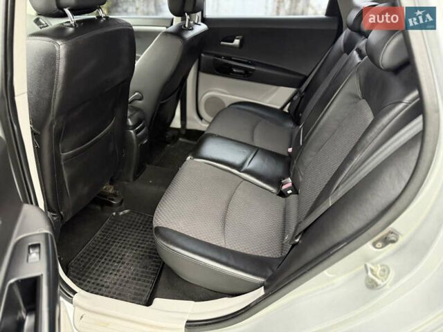 Серый Киа Сид, объемом двигателя 2 л и пробегом 191 тыс. км за 5700 $, фото 28 на Automoto.ua