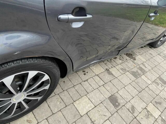 Сірий Кіа Сід, об'ємом двигуна 1.6 л та пробігом 500 тис. км за 3900 $, фото 6 на Automoto.ua