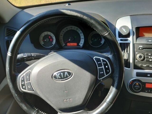 Серый Киа Сид, объемом двигателя 1.6 л и пробегом 277 тыс. км за 4950 $, фото 5 на Automoto.ua