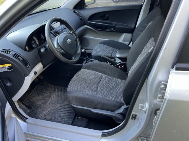 Серый Киа Сид, объемом двигателя 1.4 л и пробегом 223 тыс. км за 4700 $, фото 6 на Automoto.ua