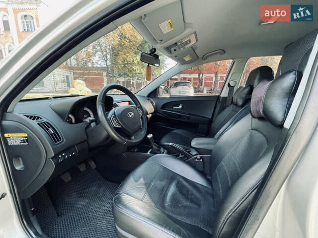 Серый Киа Сид, объемом двигателя 1.6 л и пробегом 223 тыс. км за 5500 $, фото 23 на Automoto.ua