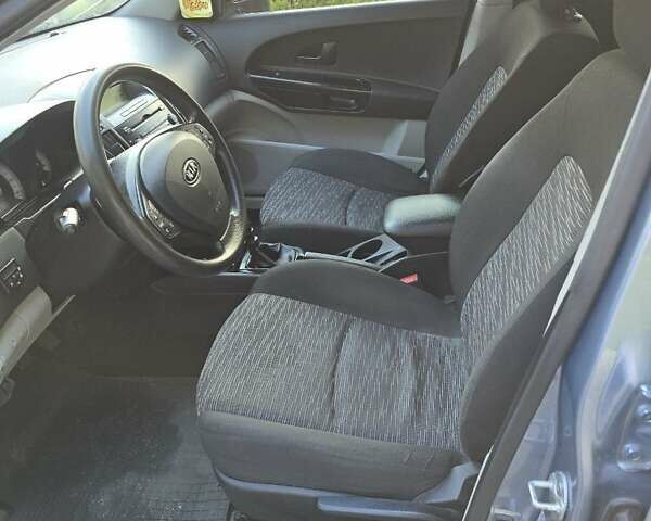 Серый Киа Сид, объемом двигателя 1.58 л и пробегом 223 тыс. км за 4700 $, фото 9 на Automoto.ua