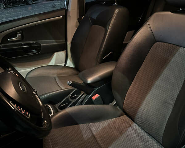 Серый Киа Сид, объемом двигателя 1.6 л и пробегом 216 тыс. км за 6099 $, фото 17 на Automoto.ua