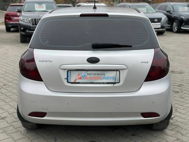 Сірий Кіа Сід, об'ємом двигуна 1.6 л та пробігом 244 тис. км за 5500 $, фото 5 на Automoto.ua