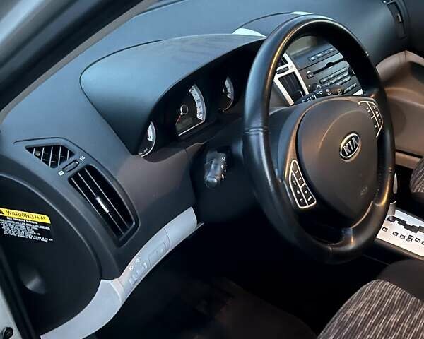 Серый Киа Сид, объемом двигателя 2 л и пробегом 136 тыс. км за 7250 $, фото 11 на Automoto.ua