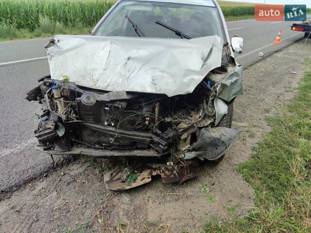 Сірий Кіа Сід, об'ємом двигуна 1.59 л та пробігом 155 тис. км за 2000 $, фото 2 на Automoto.ua