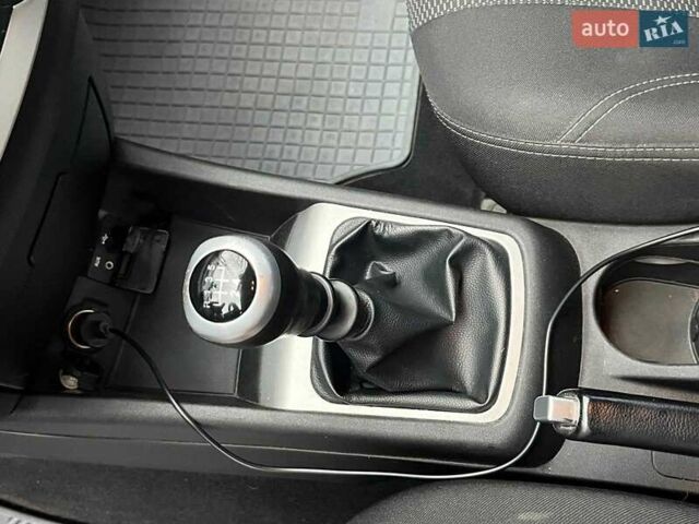 Серый Киа Сид, объемом двигателя 1.6 л и пробегом 227 тыс. км за 5590 $, фото 29 на Automoto.ua