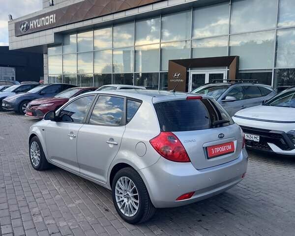 Киа Сид 2007 в Полтаве на Automoto.ua Серый Киа Сид, объемом двигателя 1.59 л и пробегом 223 тыс. км за 5700 $, фото 6 на Automoto.ua