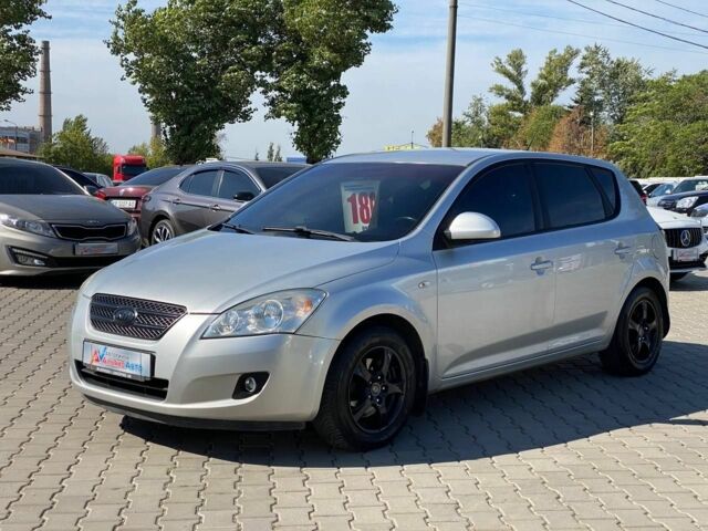 Серый Киа Сид, объемом двигателя 1.6 л и пробегом 244 тыс. км за 5700 $, фото 2 на Automoto.ua